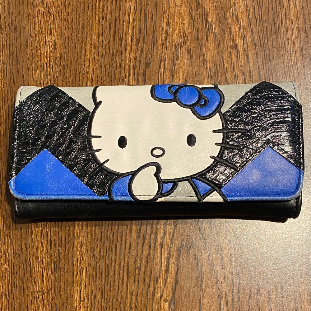 Loungefly Hello Kitty Wallet